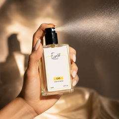 Inspired by Čh@nÈl N0.5 Perfume ( Worn by S@ra ali Kh@n )